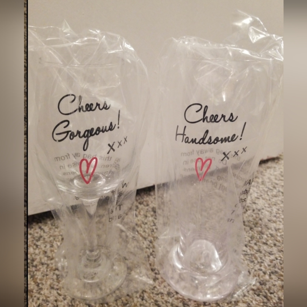 New Couples Glass Set - Picture 2 of 4